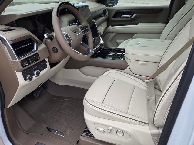 2026 GMC Yukon XL Denali - Photo 5