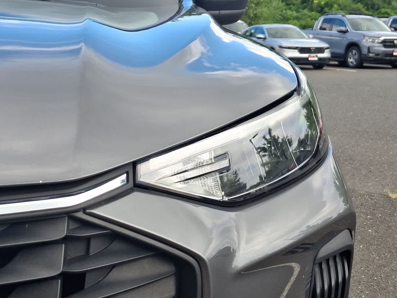 Certified Used 2025 Light Blue Clearcoat Metallic Ford Active image 30