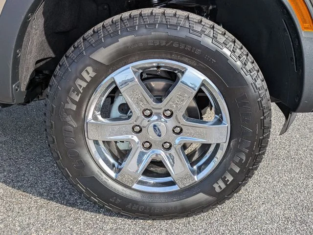 New 2026 Marsh Gray Ford XLT image 11