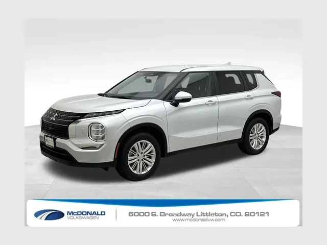 2023 Mitsubishi Outlander ES