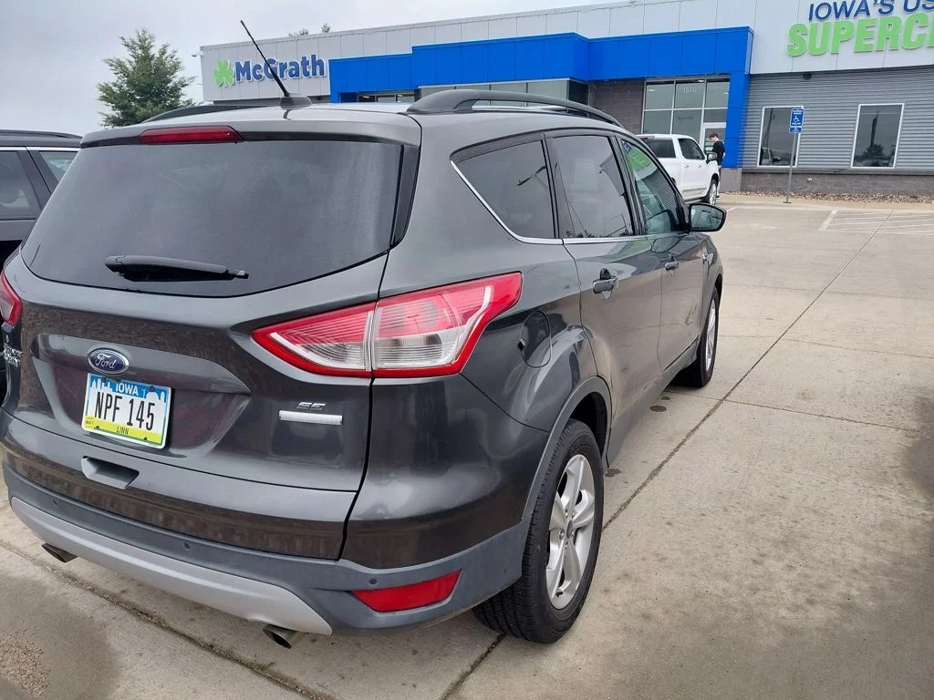 Used 2016 Gray Ford SE image 5