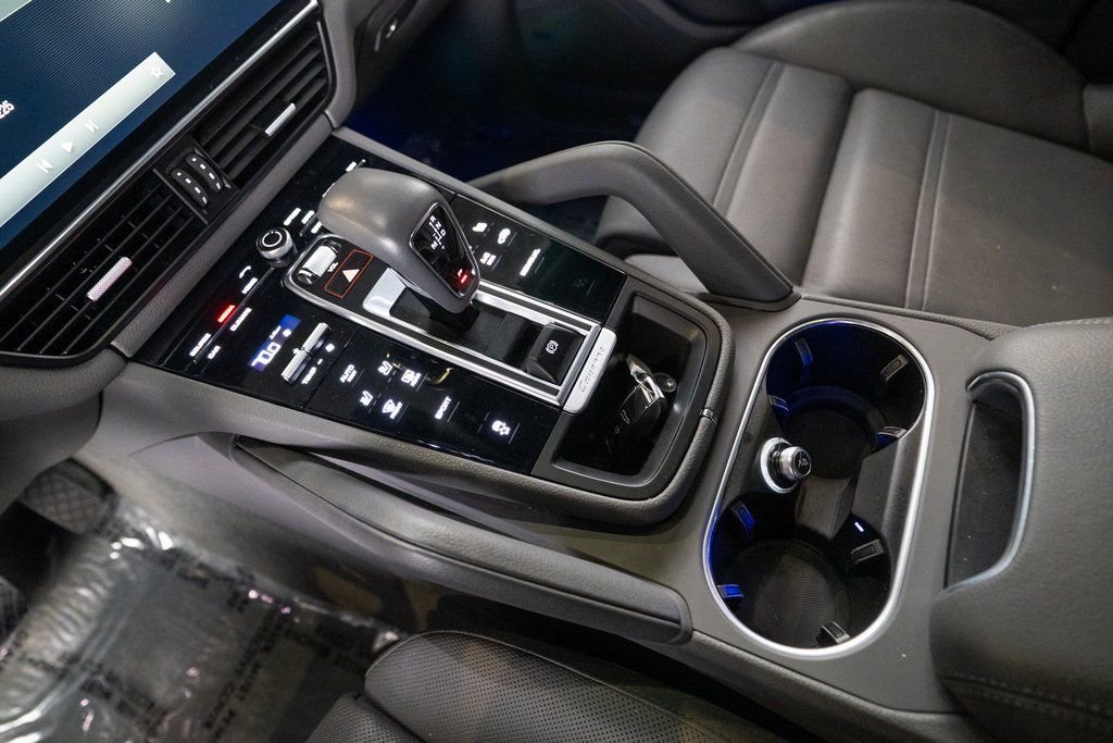 Used 2023 White Porsche Platinum Edition image 23