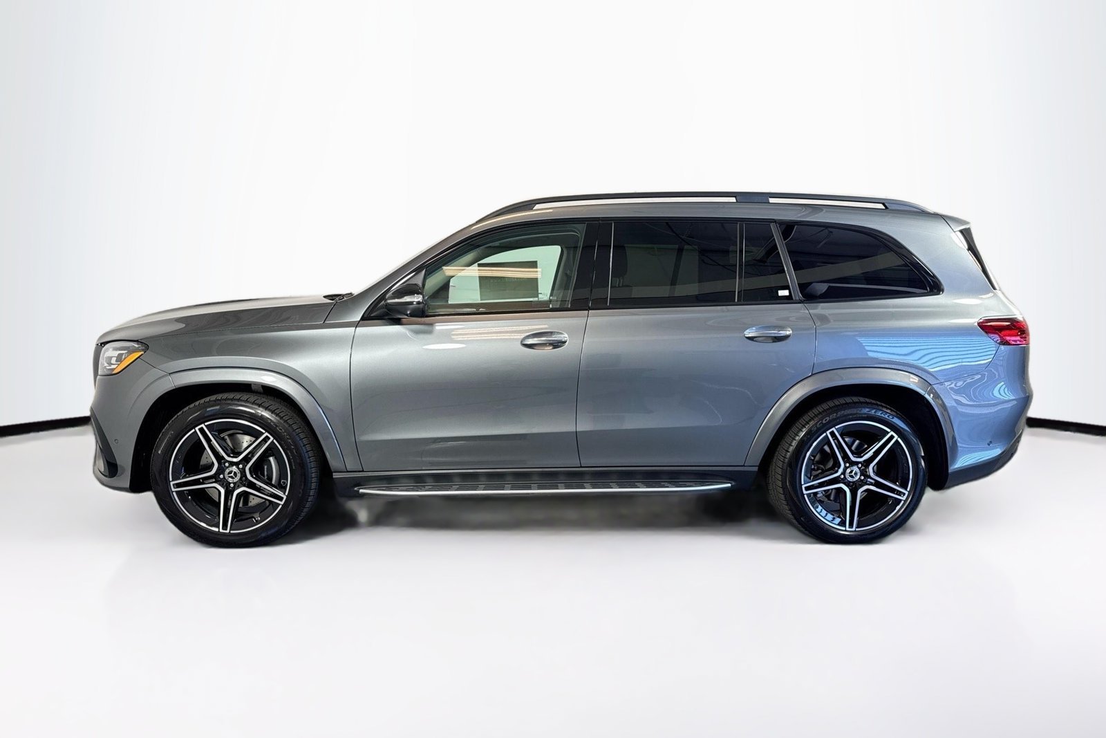 New 2026 Selenite Grey Metallic Mercedes-Benz GLS 450 image 8