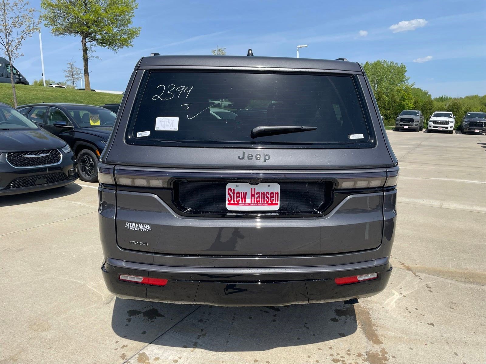 New 2026 Baltic Gray Metallic Clearcoat Jeep Limited Altitude image 3