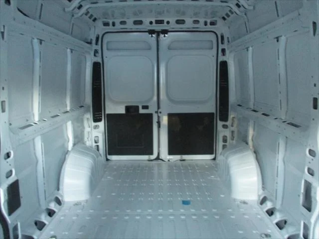 New 2026 Bright White Clear-Coat Exterior Paint RAM Tradesman image 22