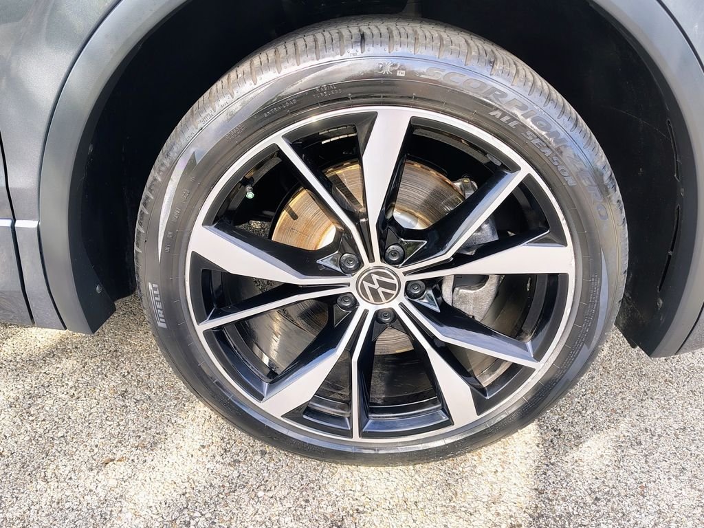 2024 Volkswagen Tiguan SEL R-LINE - Photo 11