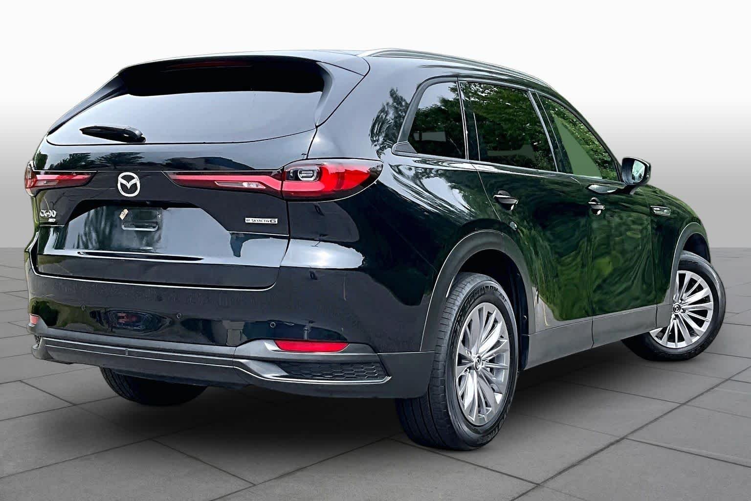 Used 2025 Jet Black Mica Mazda Preferred Package image 13
