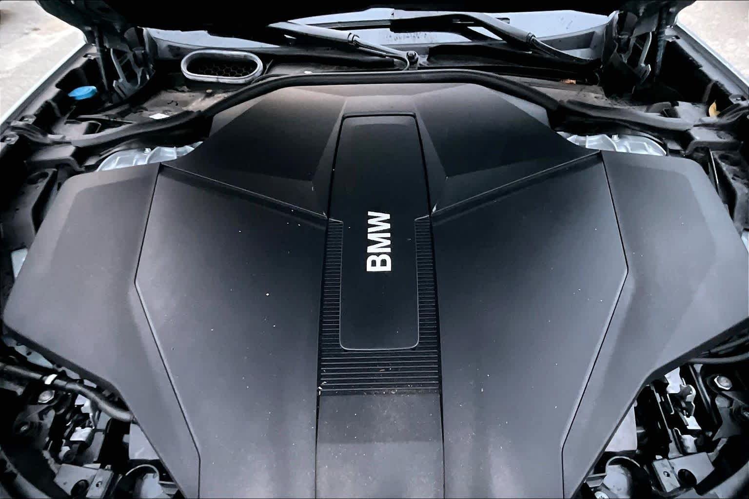 2025 BMW i7 50 - Photo 30