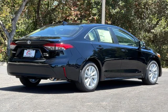 New 2026 Midnight Black Metallic Toyota  XLE image 4