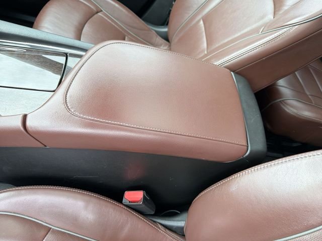 Used 2018 White Buick Avenir image 25