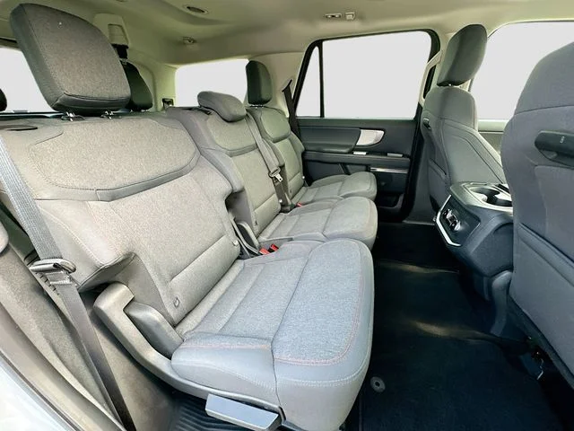 Used 2025 Silver Ford Active image 27