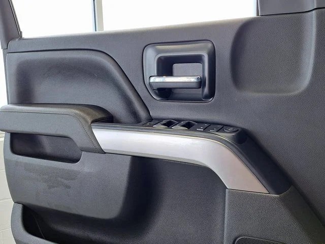 Used 2015 Gray Chevrolet LT image 18