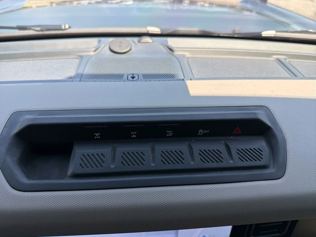 Used 2022 Gray Ford Wildtrak image 21