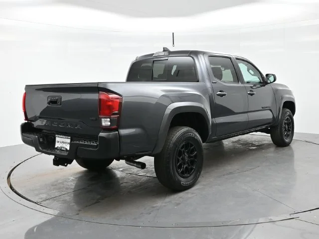 Used 2022 Magnetic Gray Met Toyota SR5 image 7