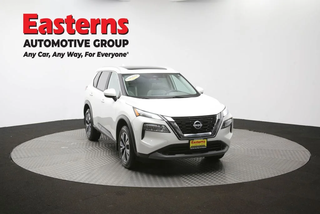 Used 2023 White Nissan SV image 52
