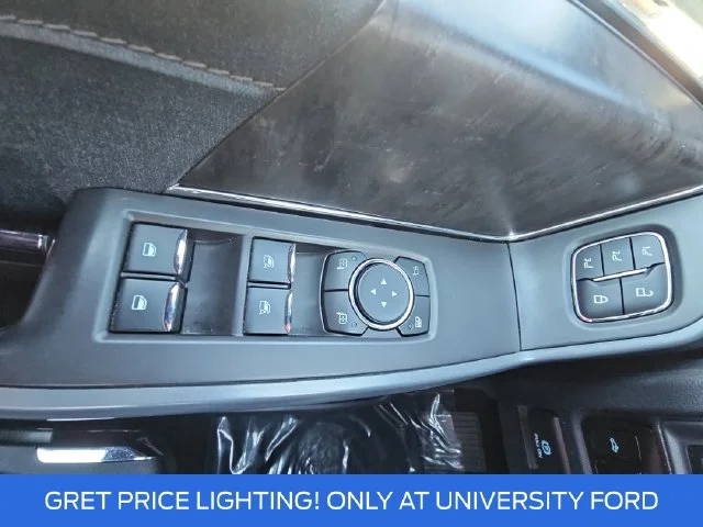 Used 2023 White Ford Lariat image 26