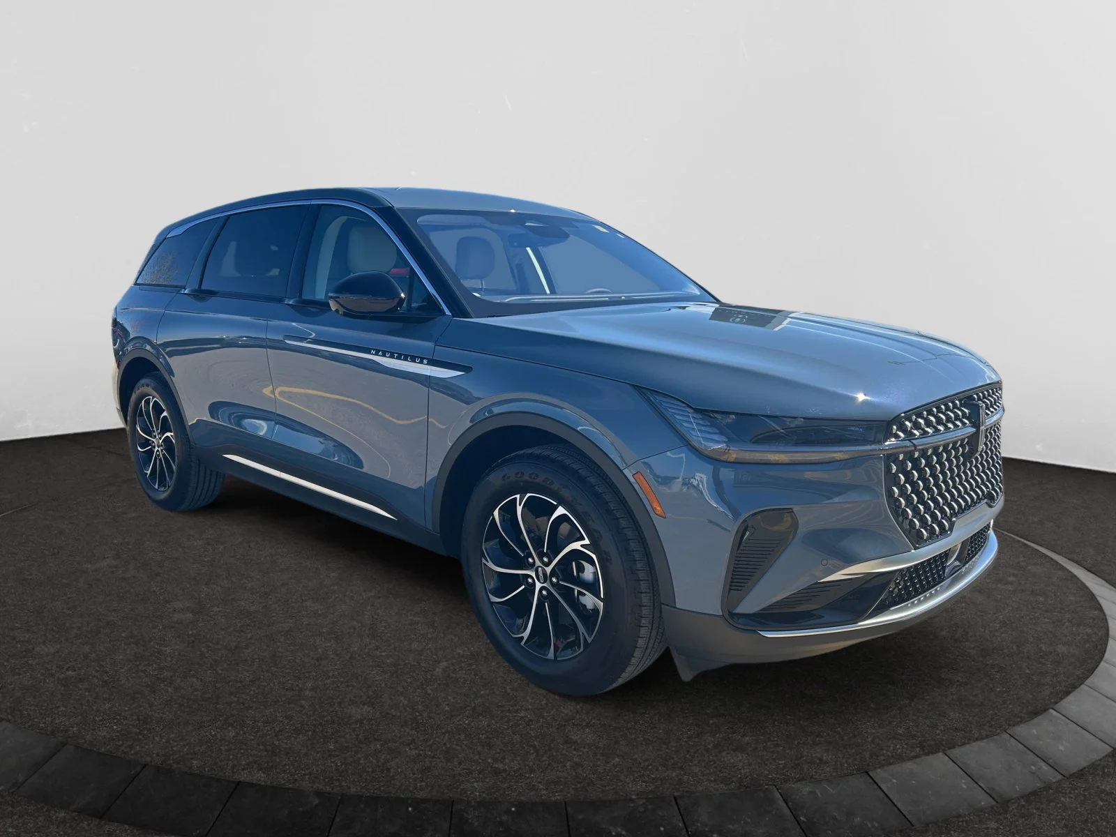 New 2026 Whisper Blue Metallic Clearcoat Lincoln Premiere image 7