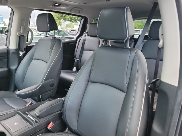 2025 Honda Odyssey Touring - Photo 18