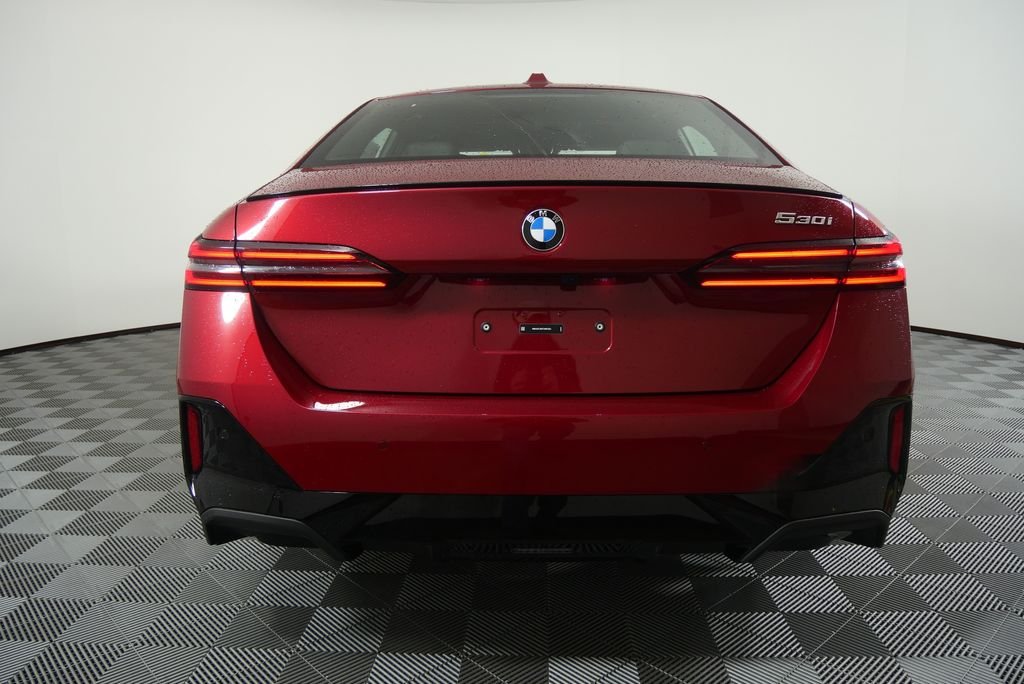 Used 2026 Vegas Red Metallic BMW 530i image 5