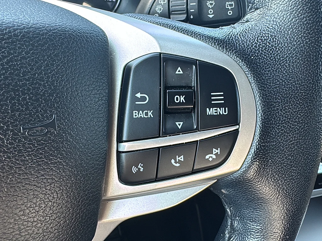 Used 2021 Stone Gray Ford  image 22