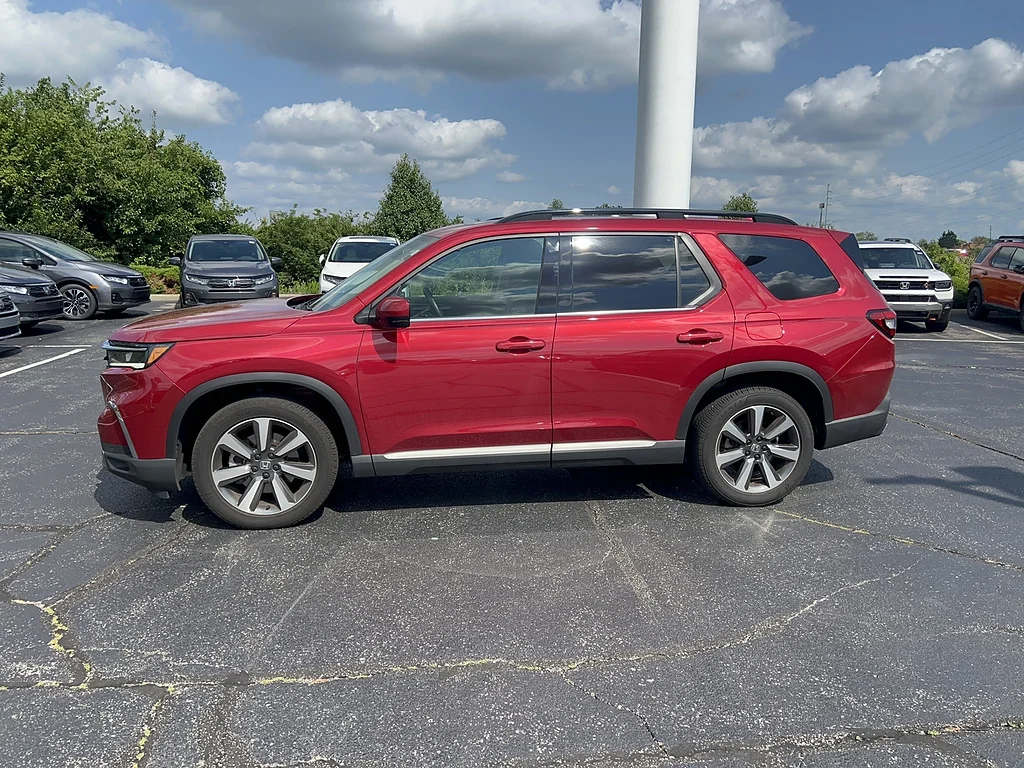 Certified Used 2025 Radiant Red Metallic II Honda Touring image 35