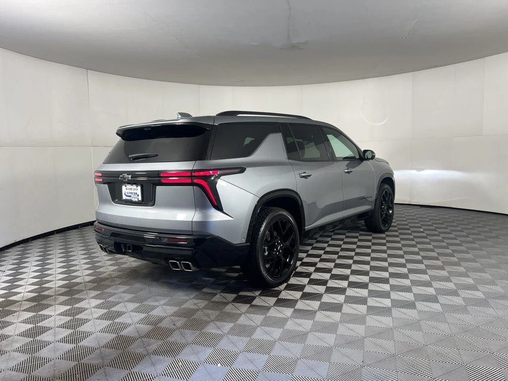 2024 Chevrolet Traverse RS - Photo 13