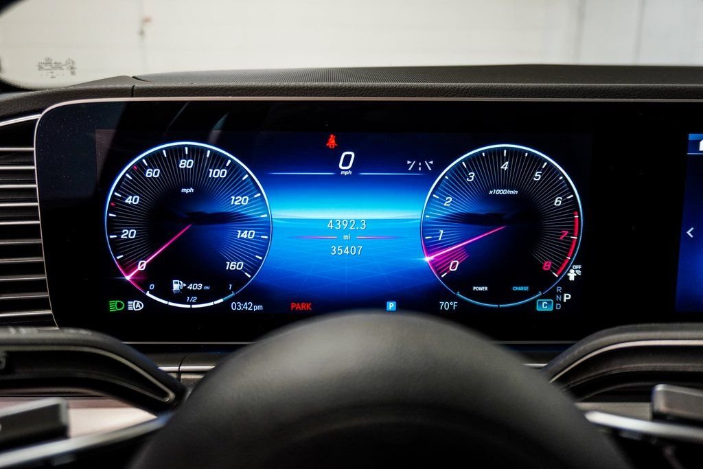 Used 2025 Black Mercedes-Benz GLS 450 image 35