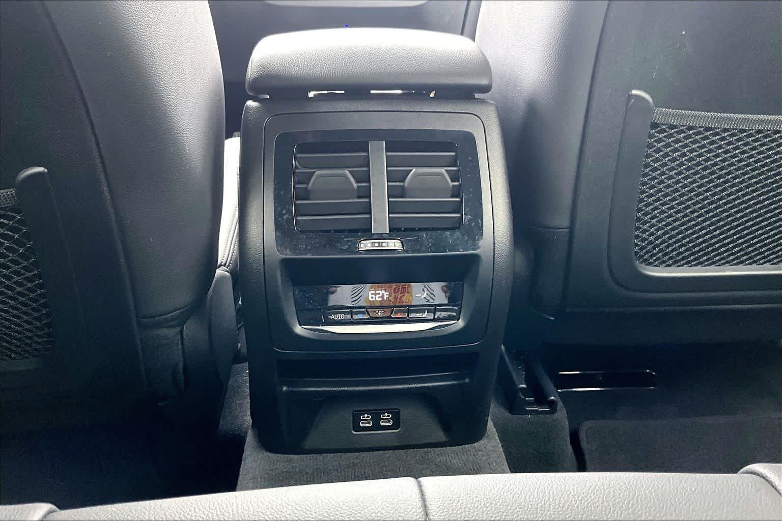 Used 2024 Skyscraper Grey Metallic BMW sDrive30i image 34