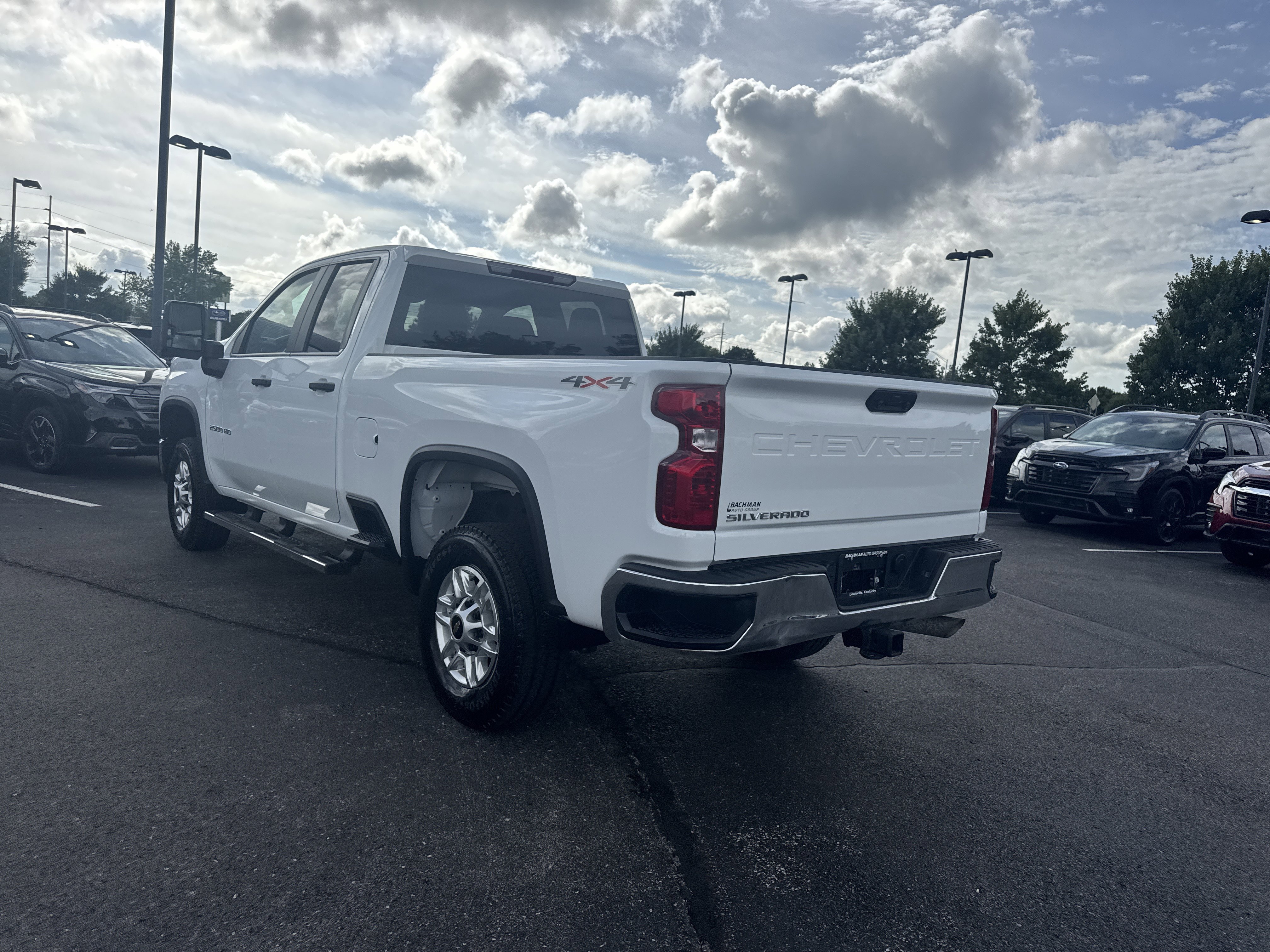 Used 2025 Summit White Chevrolet WT image 9