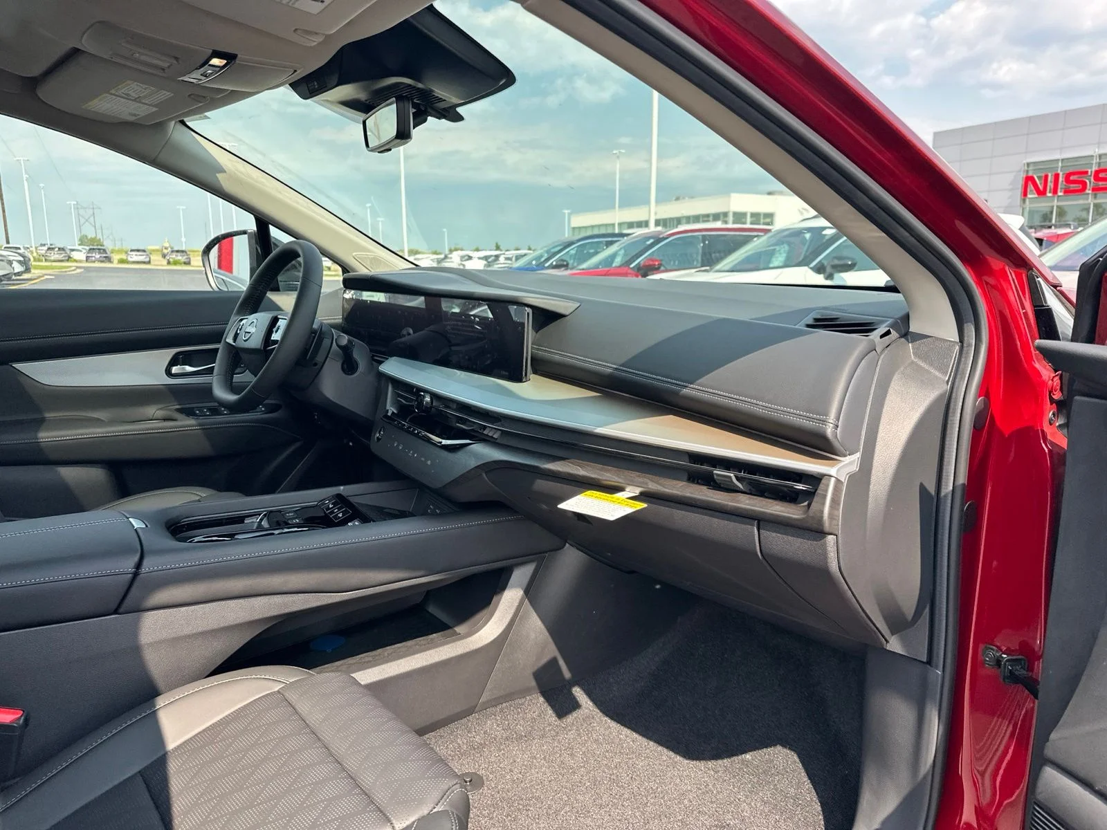 New 2026 Scarlet Ember Tintcoat Nissan Platinum image 34