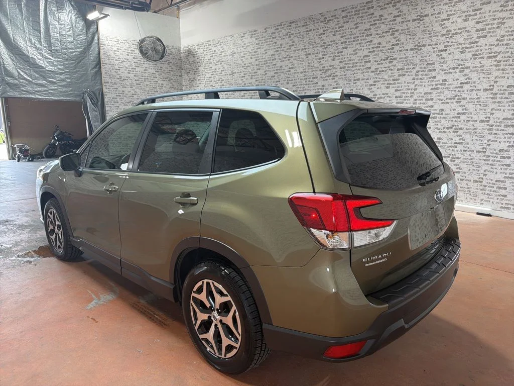 Used 2022 Brown Subaru Premium image 5
