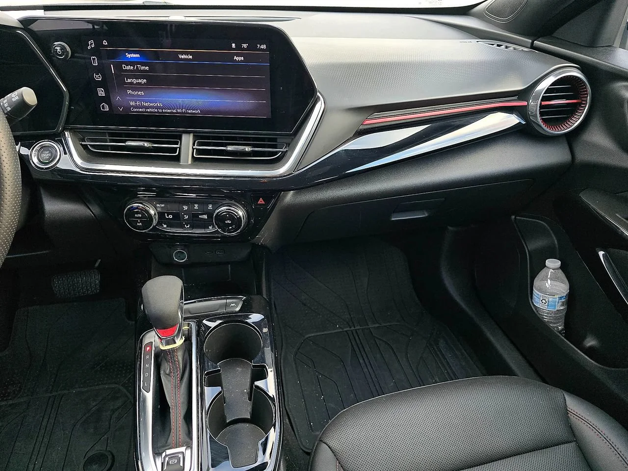 Used 2025 Summit White Chevrolet 2RS image 17