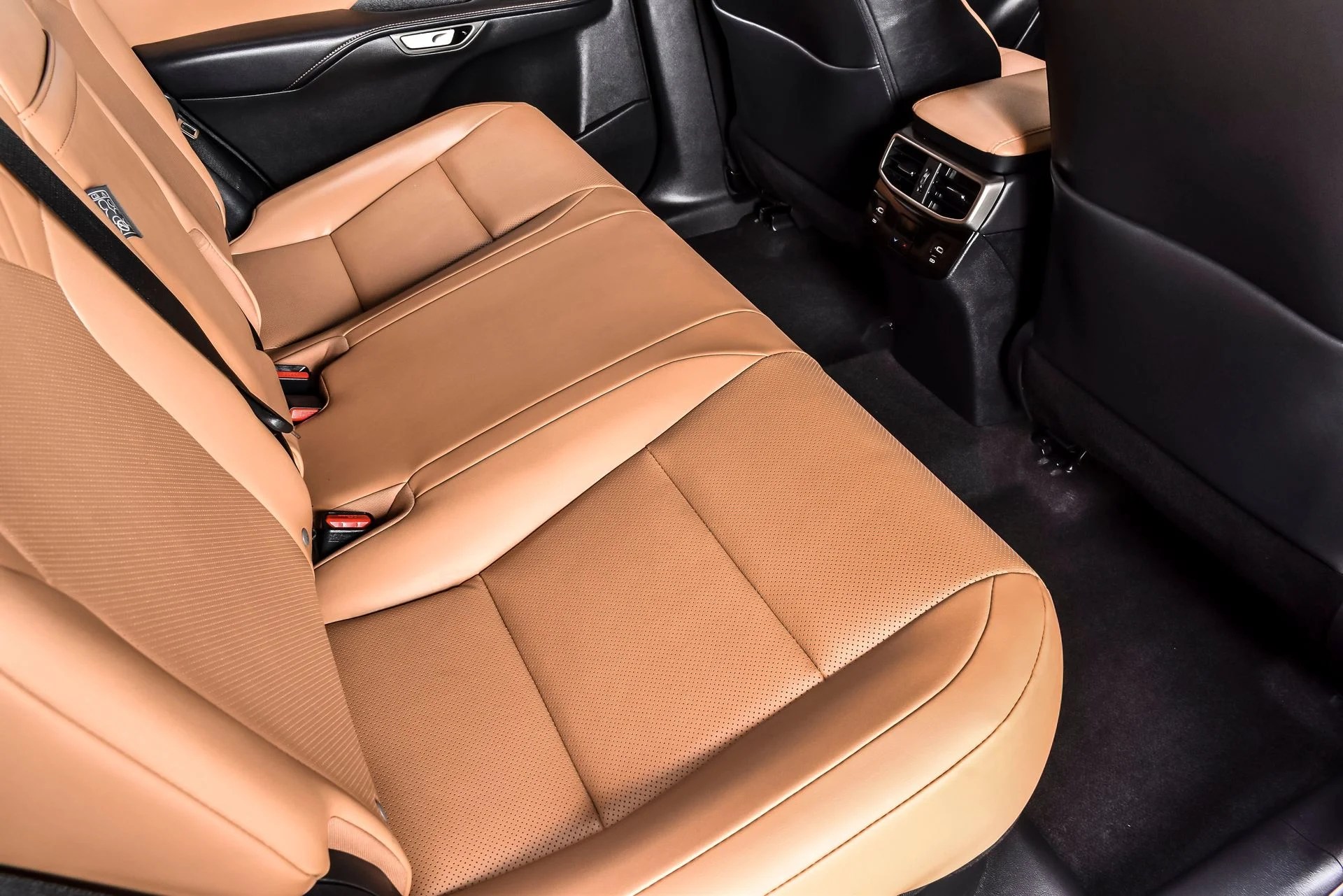 Used 2024 Iridium Lexus 350 Premium image 22