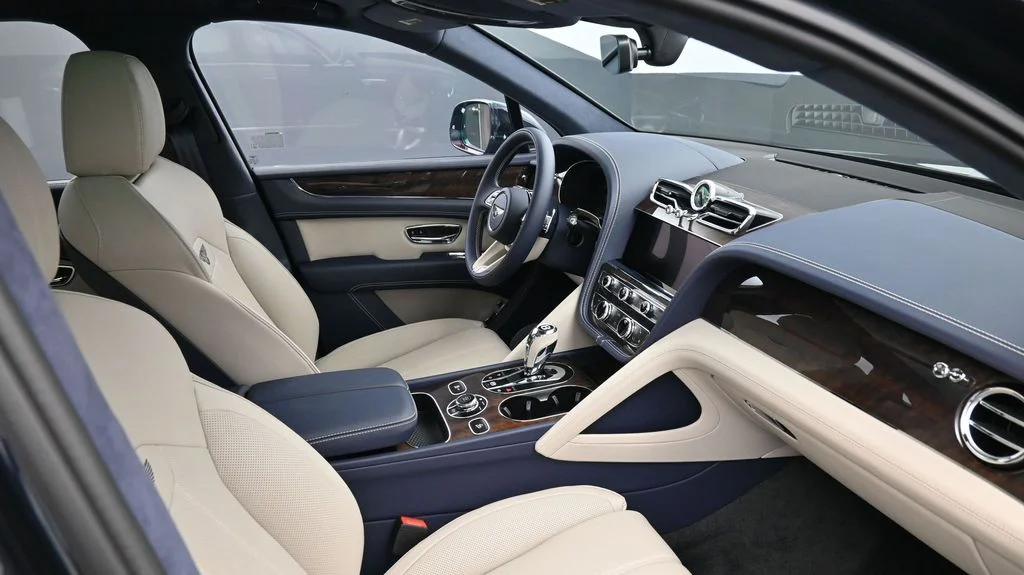 New 2026  Bentley V8 image 2