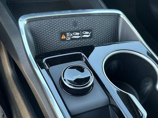 New 2026 Summit White Chevrolet LT image 17