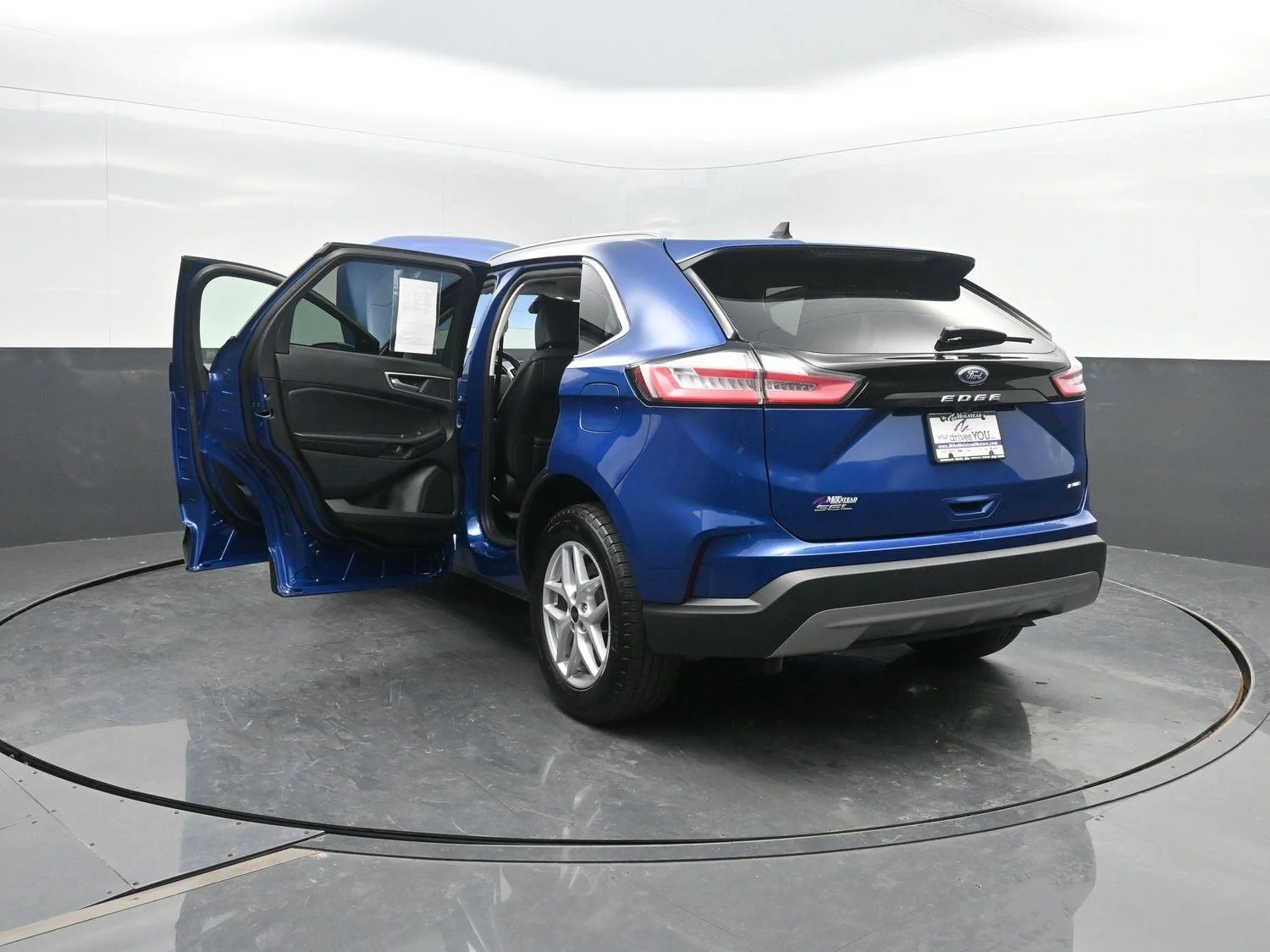 Used 2024 Atlas Blue Ford SEL image 45