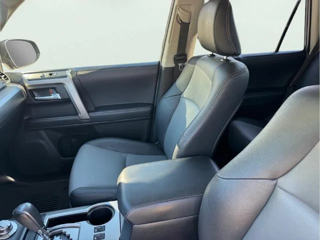 Used 2022 Blue Toyota SR5 Premium image 10