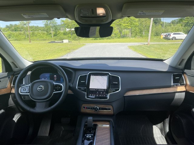 Used 2025 Blue Volvo Plus image 11