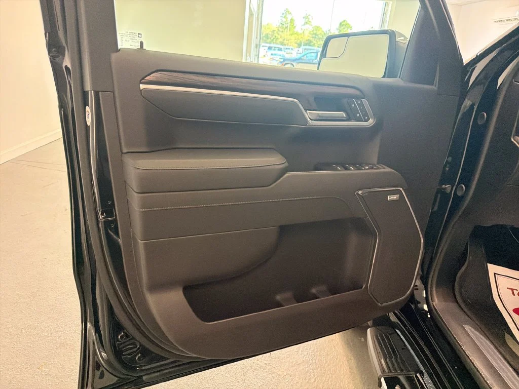 New 2026 Onyx Black GMC SLT image 12