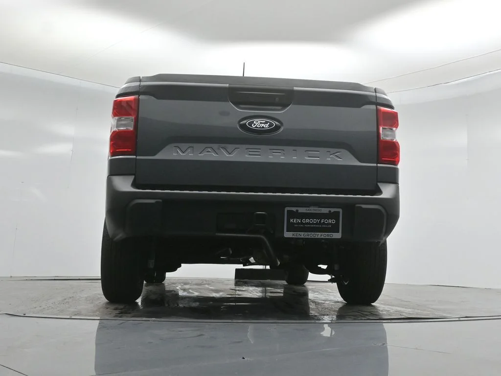 New 2026 Carbonized Gray Metallic Ford XLT image 45