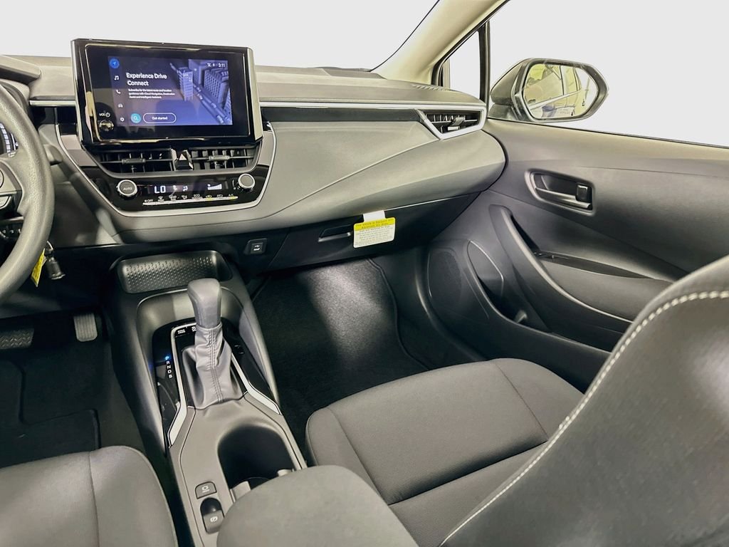 Used 2026  Toyota LE image 23