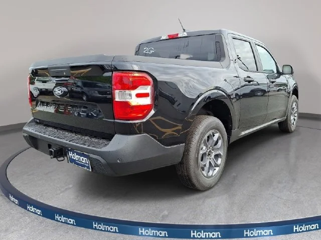 New 2026 Shadow Black Ford XLT image 4