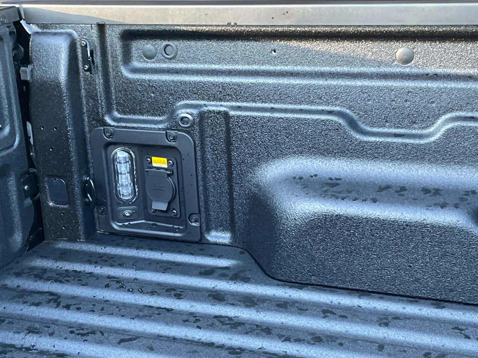New 2025 Shadow Black Ford XLT image 12
