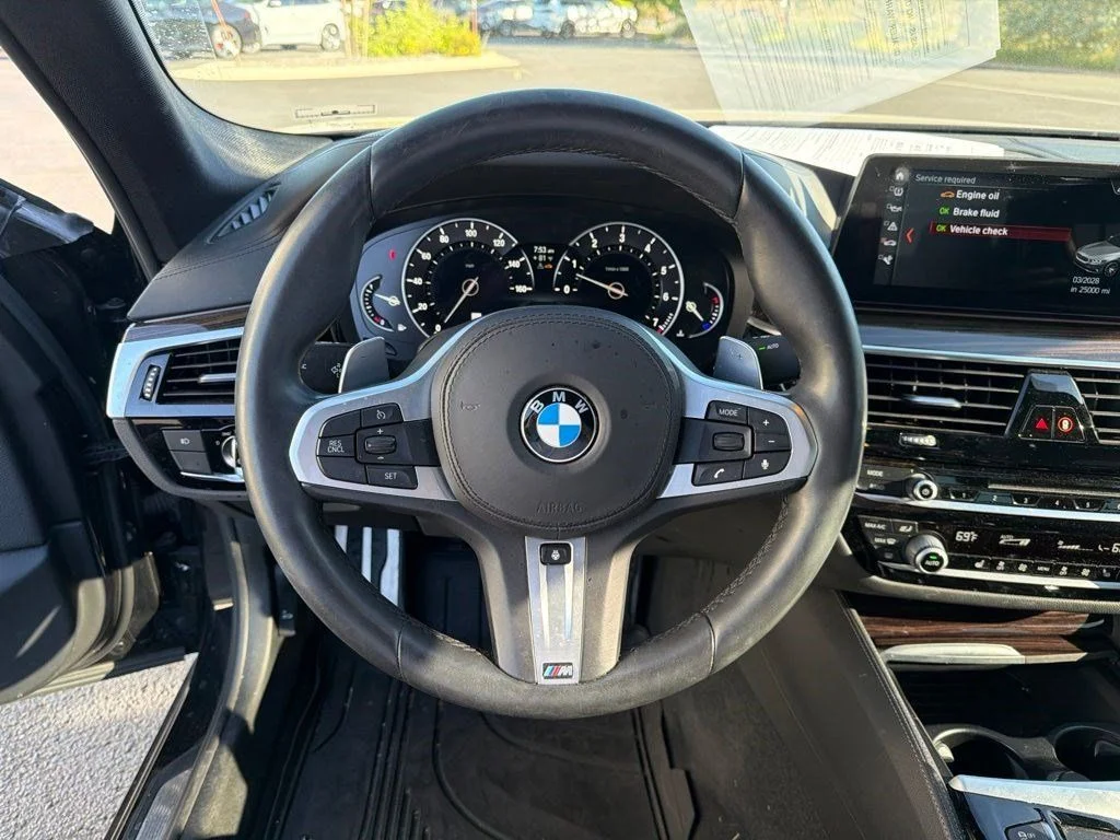 Used 2018 Carbon Black Metallic BMW 540i xDrive image 13