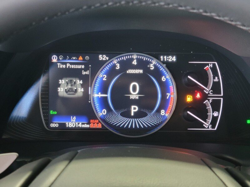 2025 Lexus ES 350 - Photo 23