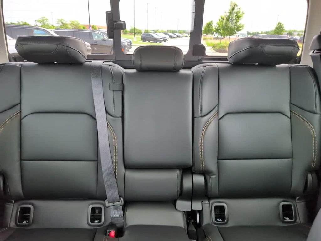 New 2026 Bright White Clearcoat Jeep  image 25