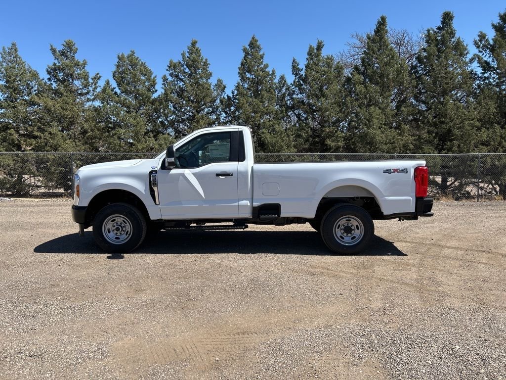 New 2026 Oxford White Ford XL image 3