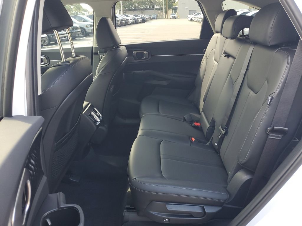 New 2026 White Kia EX image 16