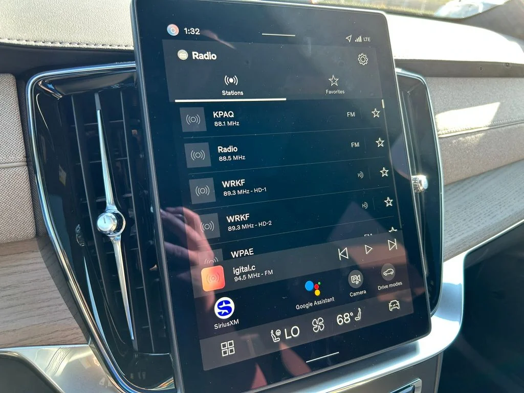2026 Volvo XC90 Plus - Photo 32
