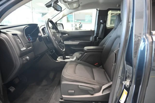 Used 2019 SHADOW GRAY METALLIC Chevrolet 2WD LT image 11